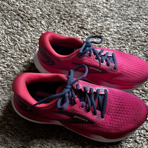 Brooks Glycerin 21 Pink Running Shoes - Picture 3 of 4